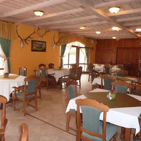 Nocleg ze śniadaniem Naspolya Panzio Es Etterem *