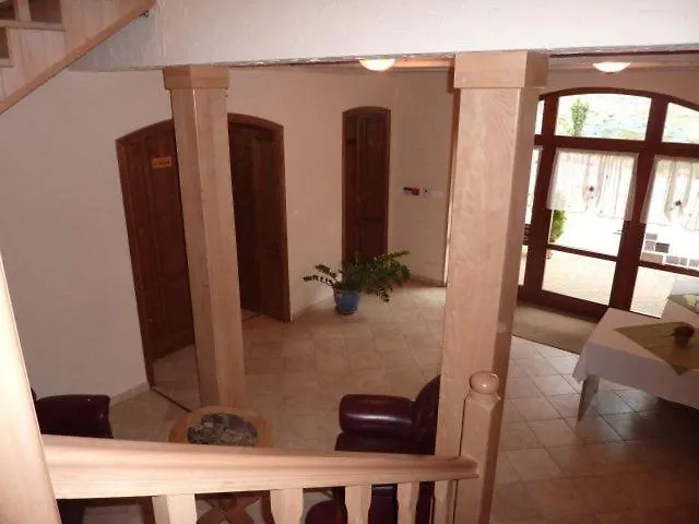 B&B Naspolya Panzio Es Etterem