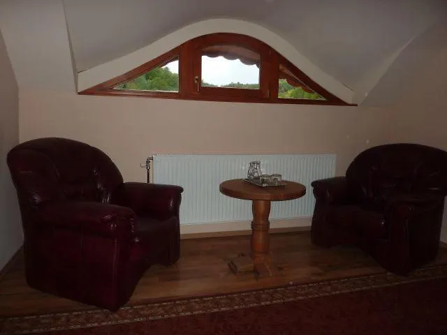 Naspolya Panzio Es Etterem Bátaapáti